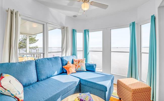 3665 Sandpiper Road, Virginia Beach, VA 23456