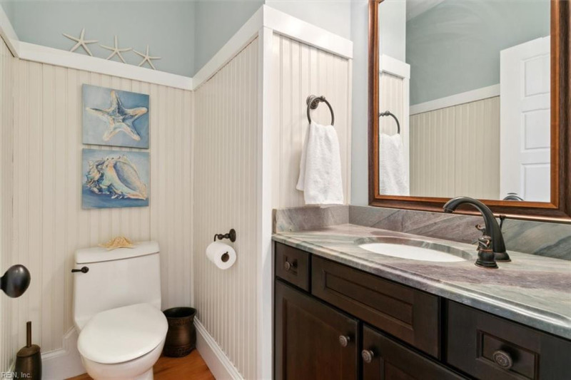 Photo 18 of 41 residential for sale in Hampton virginia
