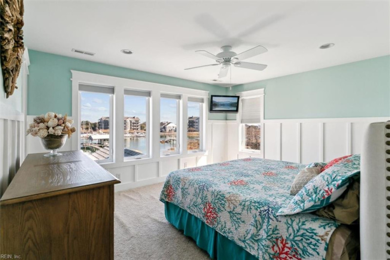 Photo 23 of 41 residential for sale in Hampton virginia