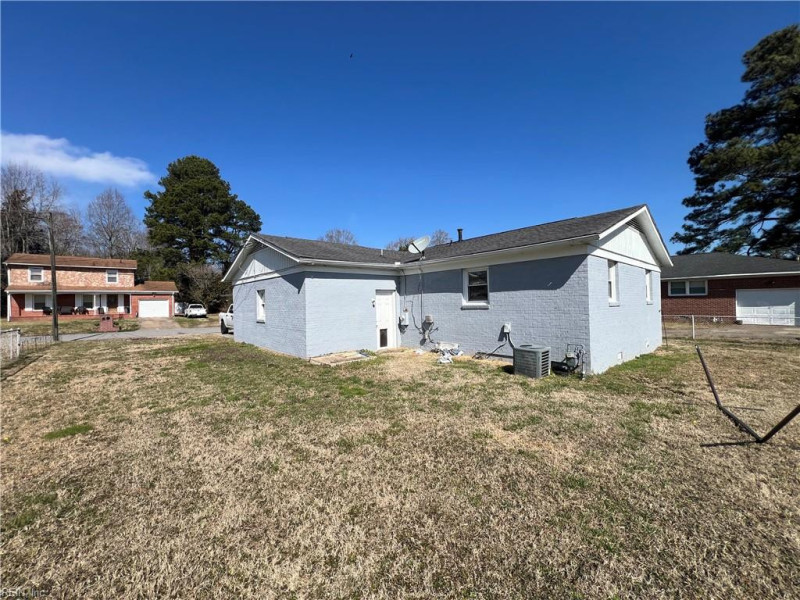 Photo 3 of 12 residential for sale in Suffolk virginia Photo 3 of 12 residential for sale in Suffolk virginia