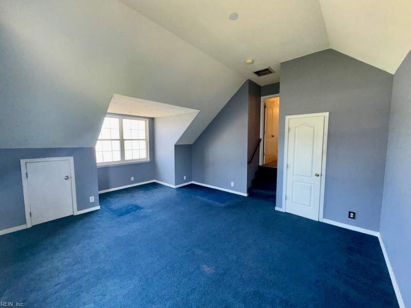 Photo 19 of 24 residential for sale in Portsmouth virginia