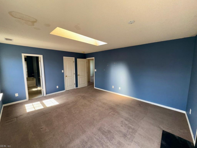 Photo 21 of 24 residential for sale in Portsmouth virginia