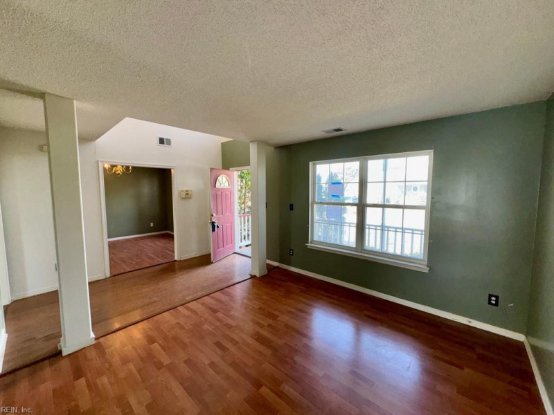 Photo 6 of 24 residential for sale in Portsmouth virginia