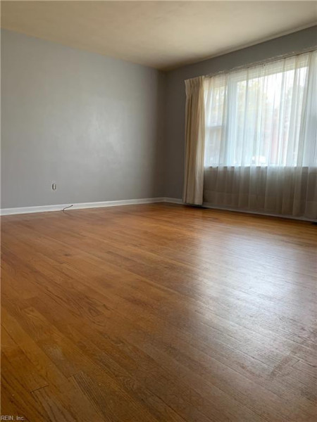Photo 3 of 10 residential for sale in Newport News virginia Photo 3 of 10 residential for sale in Newport News virginia