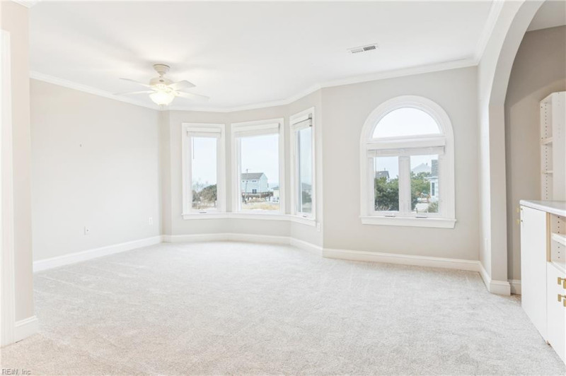 Photo 16 of 35 residential for sale in Hampton virginia