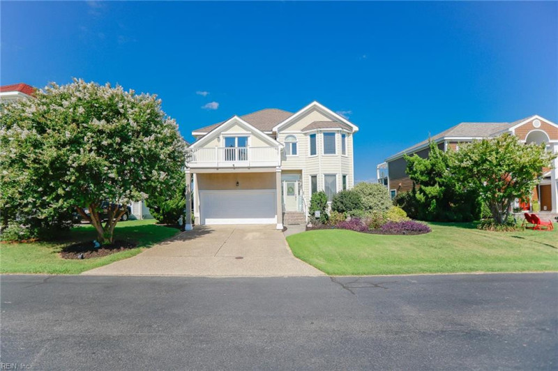 Photo 2 of 35 residential for sale in Hampton virginia