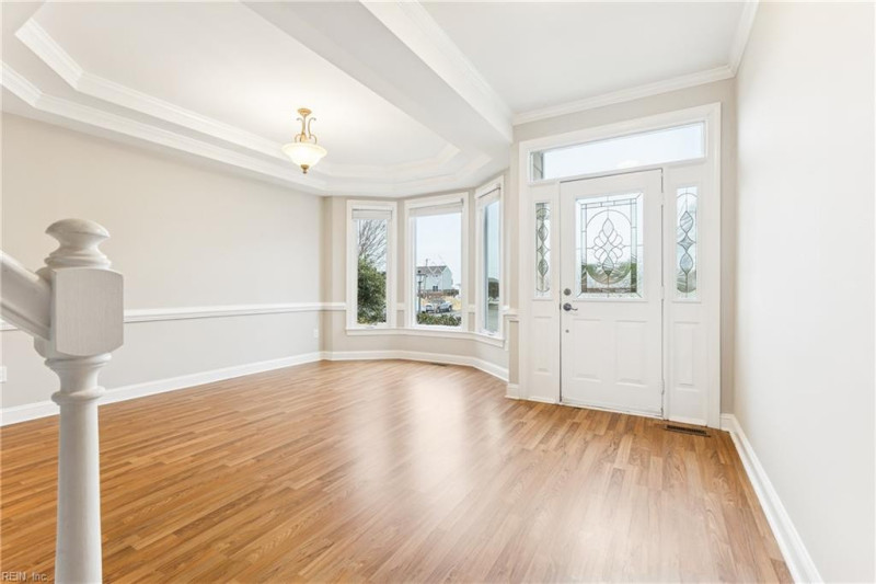 Photo 3 of 35 residential for sale in Hampton virginia