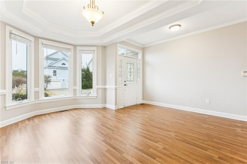 Photo 4 of 35 residential for sale in Hampton virginia
