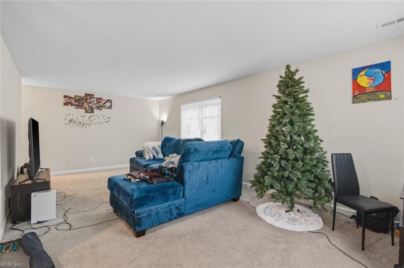 Photo 4 of 21 residential for sale in Newport News virginia