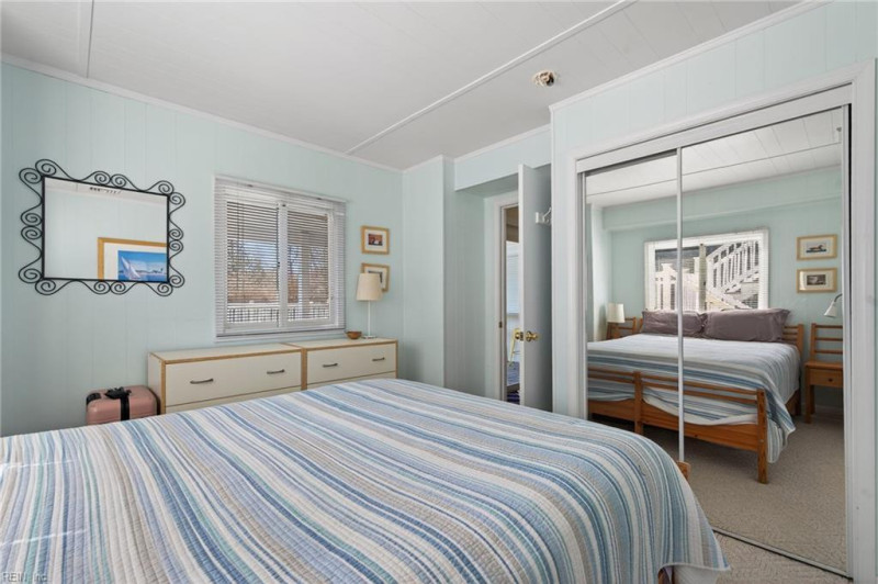 Photo 10 of 49 residential for sale in Virginia Beach virginia