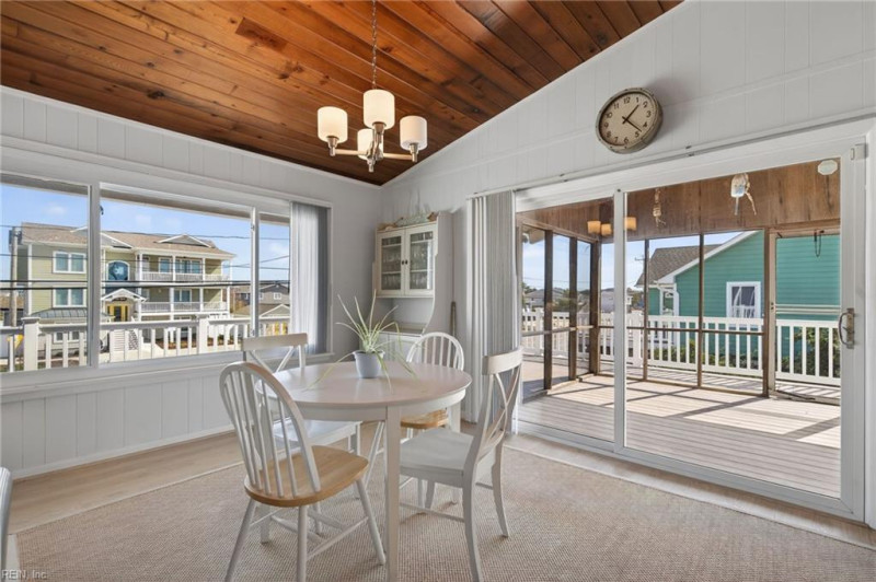 Photo 16 of 49 residential for sale in Virginia Beach virginia