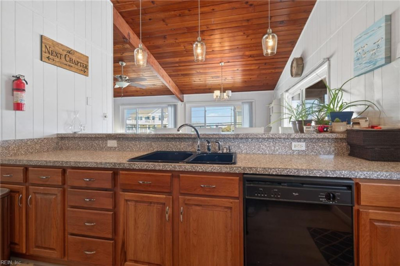 Photo 20 of 49 residential for sale in Virginia Beach virginia