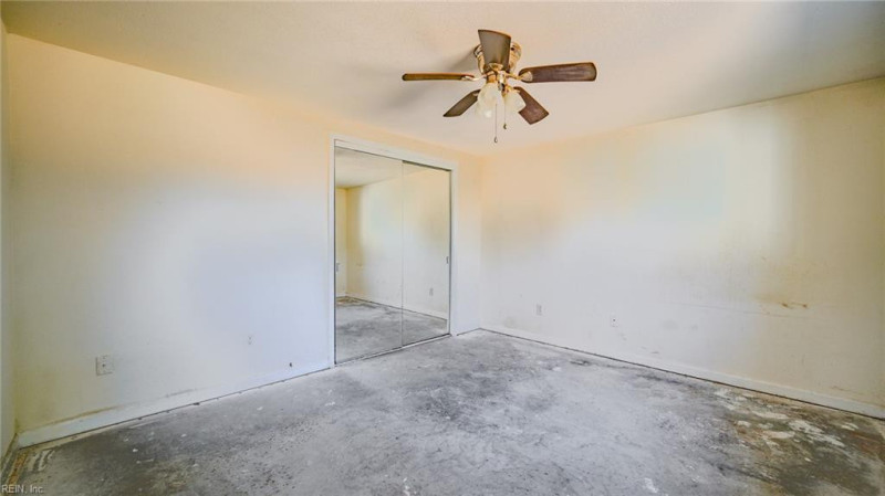 Photo 29 of 38 residential for sale in Virginia Beach virginia