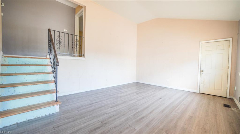 Photo 3 of 38 residential for sale in Virginia Beach virginia