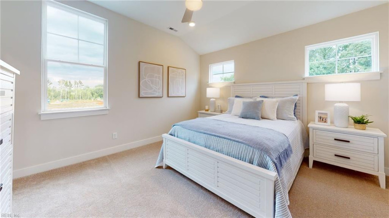 Photo 18 of 25 residential for sale in Chesapeake virginia