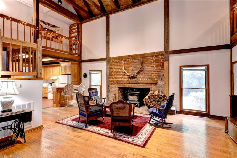 Photo 11 of 33 residential for sale in Surry County virginia