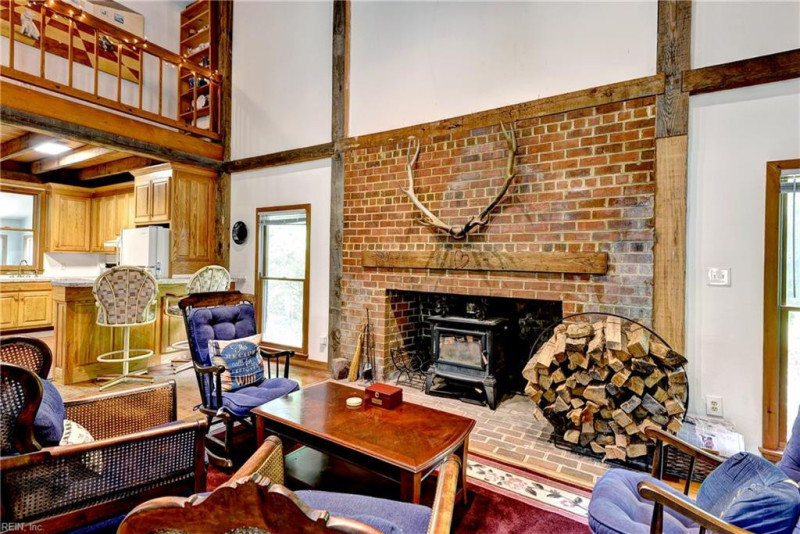 Photo 13 of 33 residential for sale in Surry County virginia