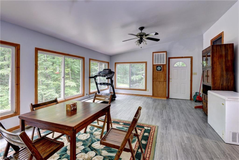 Photo 21 of 33 residential for sale in Surry County virginia