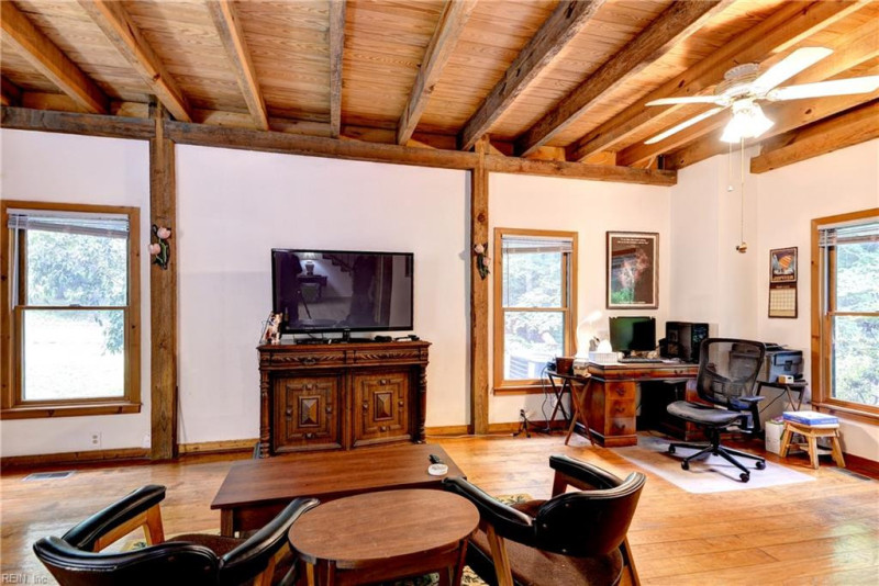 Photo 24 of 33 residential for sale in Surry County virginia