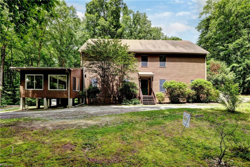 Photo 6 of 33 residential for sale in Surry County virginia
