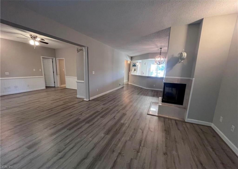 Photo 10 of 42 residential for sale in Hampton virginia