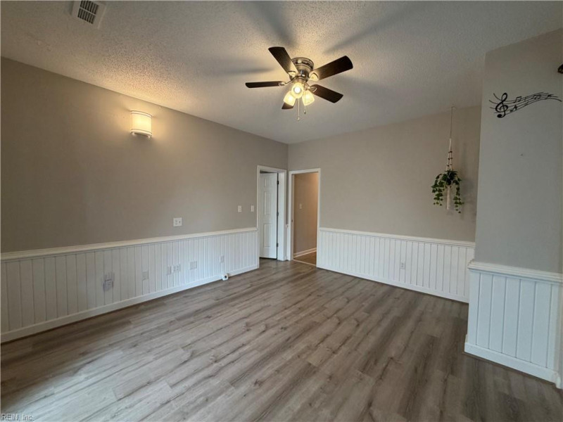 Photo 12 of 42 residential for sale in Hampton virginia