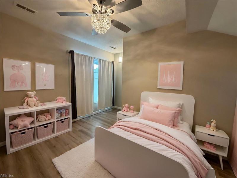 Photo 19 of 42 residential for sale in Hampton virginia