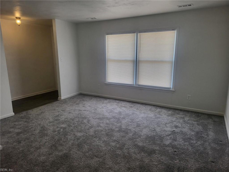 Photo 11 of 35 residential for sale in Hampton virginia