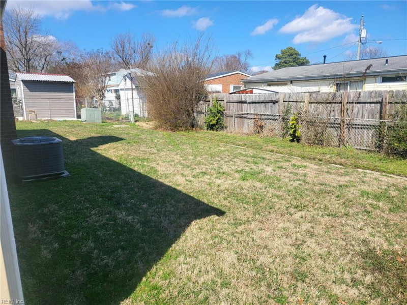 Photo 6 of 35 residential for sale in Hampton virginia