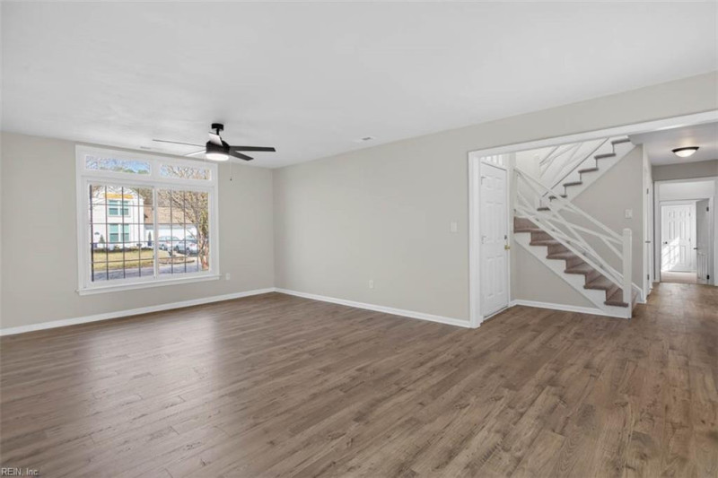 Photo 8 of 38 residential for sale in Virginia Beach virginia