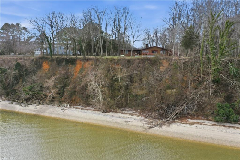 Photo 40 of 48 residential for sale in Surry County virginia Photo 40 of 48 residential for sale in Surry County virginia