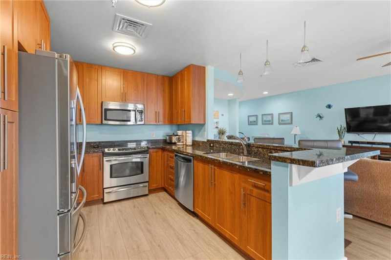 Photo 14 of 46 residential for sale in Virginia Beach virginia