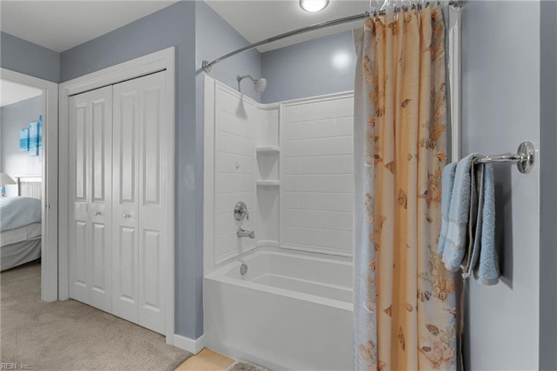 Photo 20 of 46 residential for sale in Virginia Beach virginia