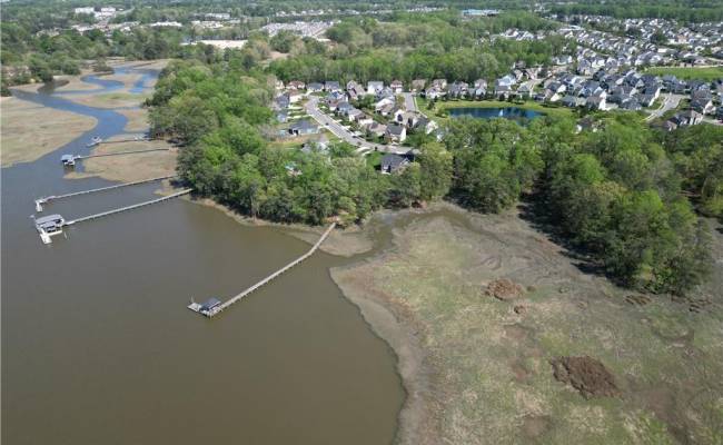 3424 Raintree Circle, Suffolk, VA 23435