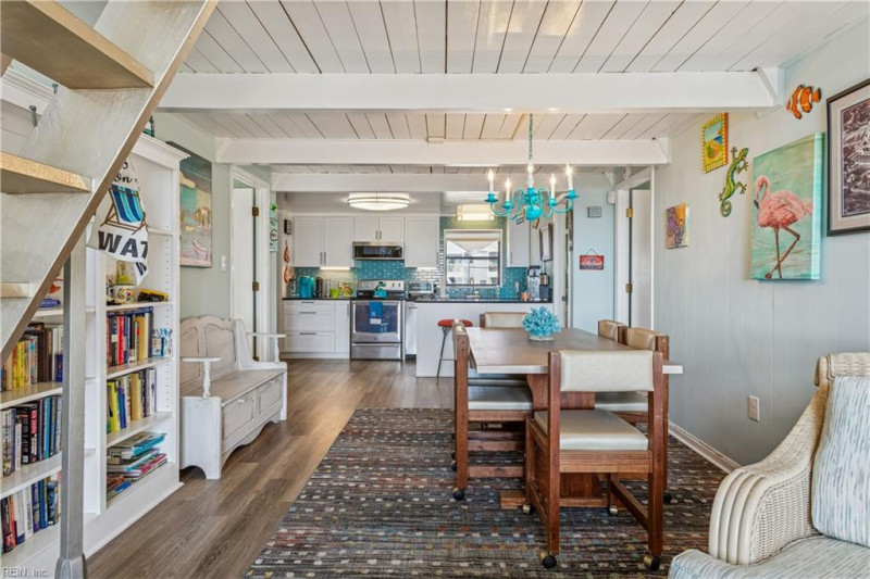 Photo 10 of 44 residential for sale in Hampton virginia