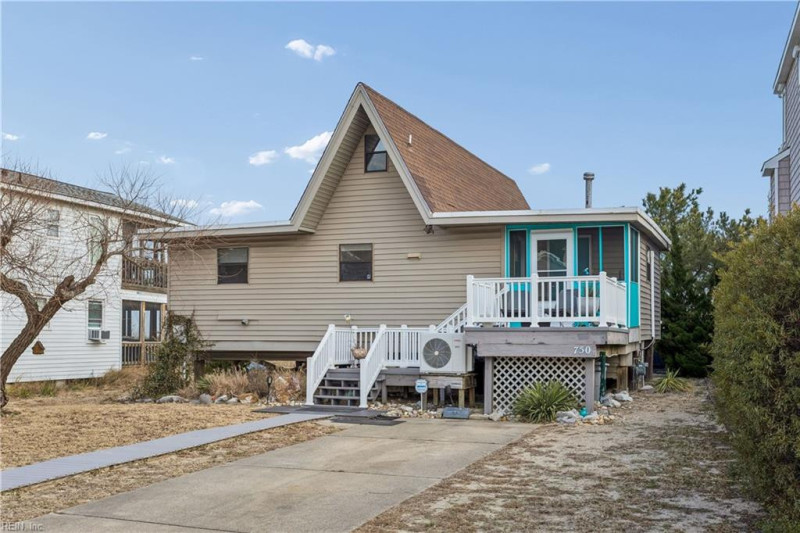 Photo 2 of 44 residential for sale in Hampton virginia