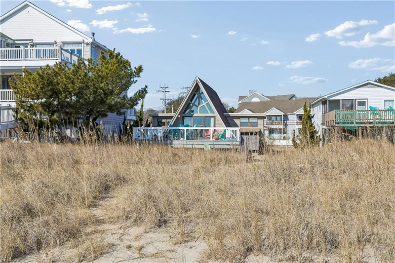 Photo 42 of 44 residential for sale in Hampton virginia
