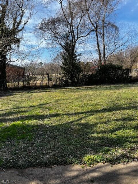 Photo 12 of 19 residential for sale in Hampton virginia