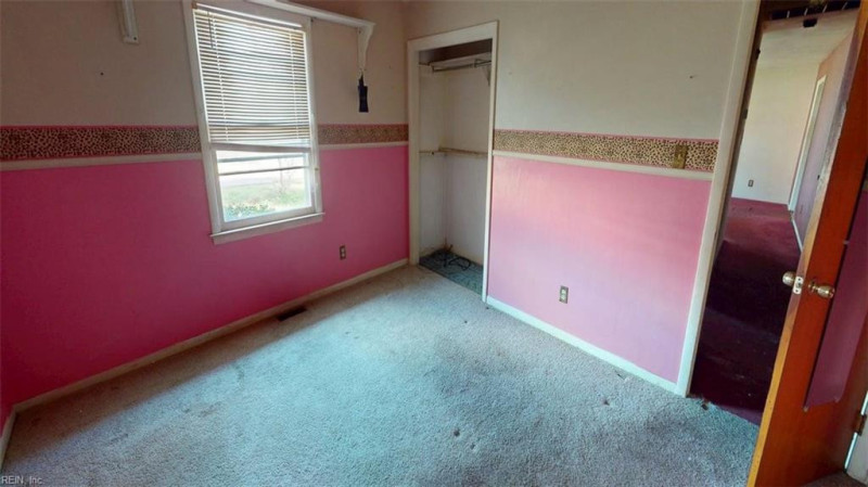Photo 23 of 50 residential for sale in Portsmouth virginia