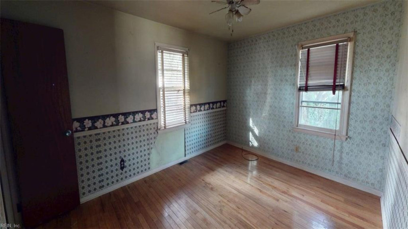 Photo 25 of 50 residential for sale in Portsmouth virginia