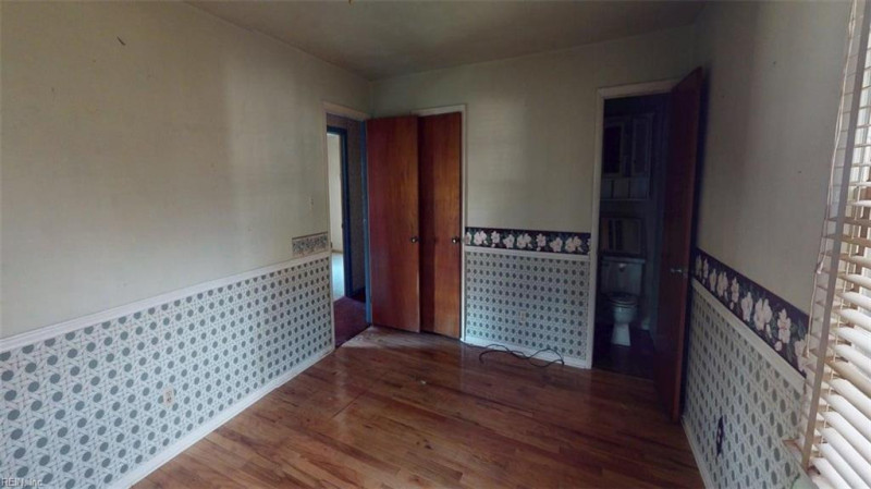 Photo 26 of 50 residential for sale in Portsmouth virginia