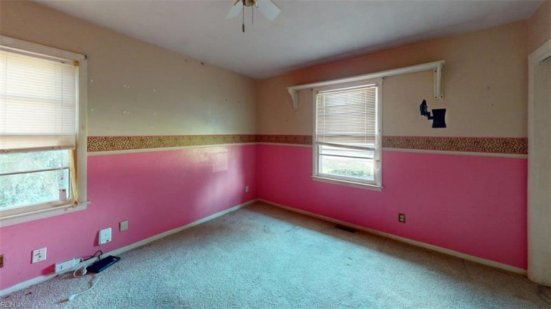 Photo 28 of 50 residential for sale in Portsmouth virginia