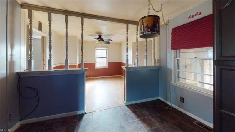 Photo 34 of 50 residential for sale in Portsmouth virginia