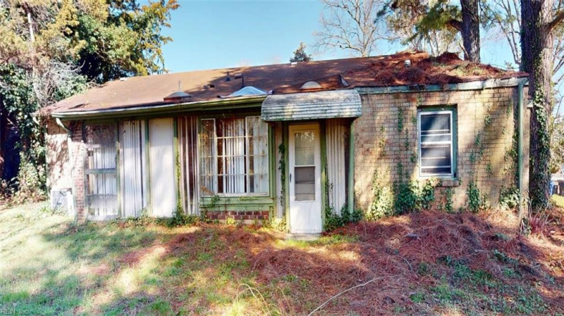 Photo 41 of 50 residential for sale in Portsmouth virginia