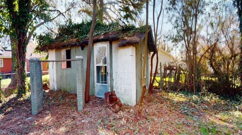 Photo 42 of 50 residential for sale in Portsmouth virginia