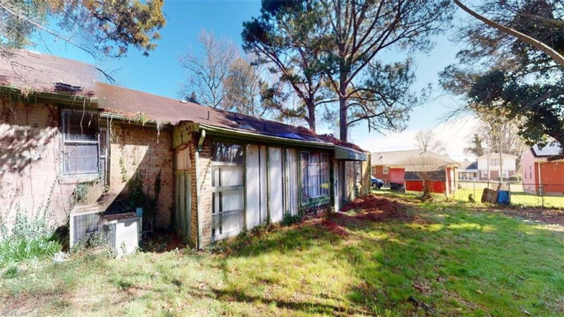 Photo 44 of 50 residential for sale in Portsmouth virginia