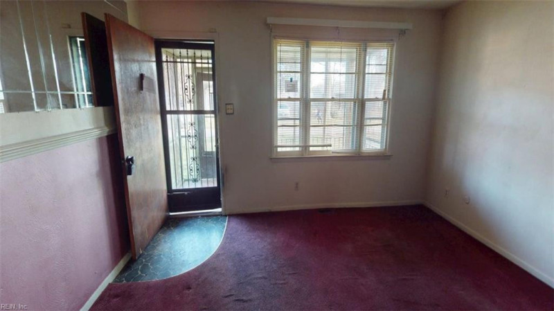 Photo 5 of 50 residential for sale in Portsmouth virginia