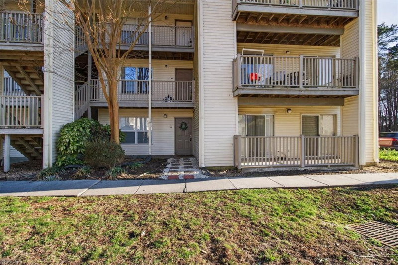 Photo 2 of 19 residential for sale in Newport News virginia Photo 2 of 19 residential for sale in Newport News virginia