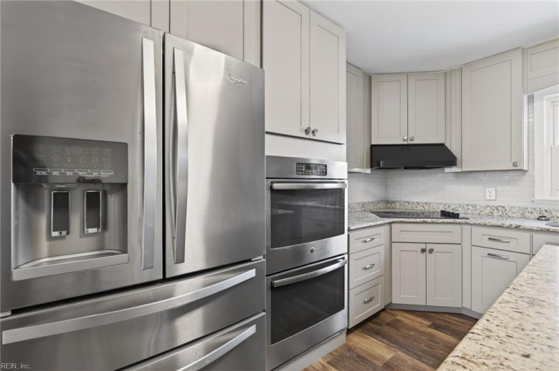 Photo 13 of 35 residential for sale in Virginia Beach virginia