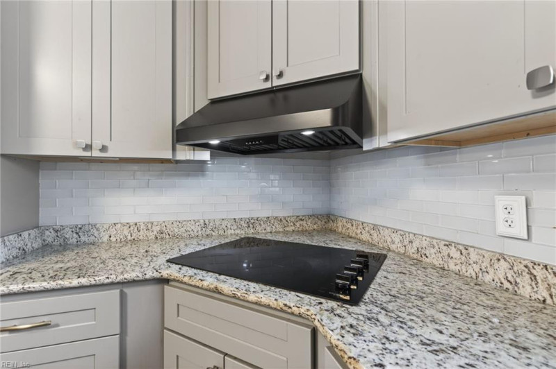 Photo 14 of 35 residential for sale in Virginia Beach virginia
